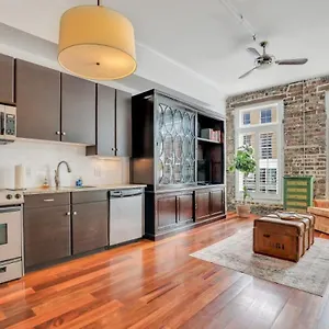  Apartment Knockout Loft- Near Plant Riverside